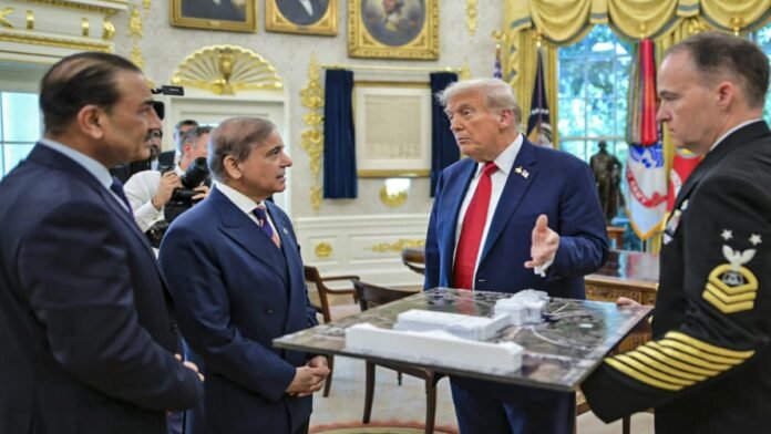 Trump with Pakistan PM and Field Marshal discussing Gaza plan